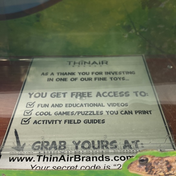 Nature Bound Bug Catcher Critter Barn Habitat with light kit Insects Spring Toy - Picture 2 of 8